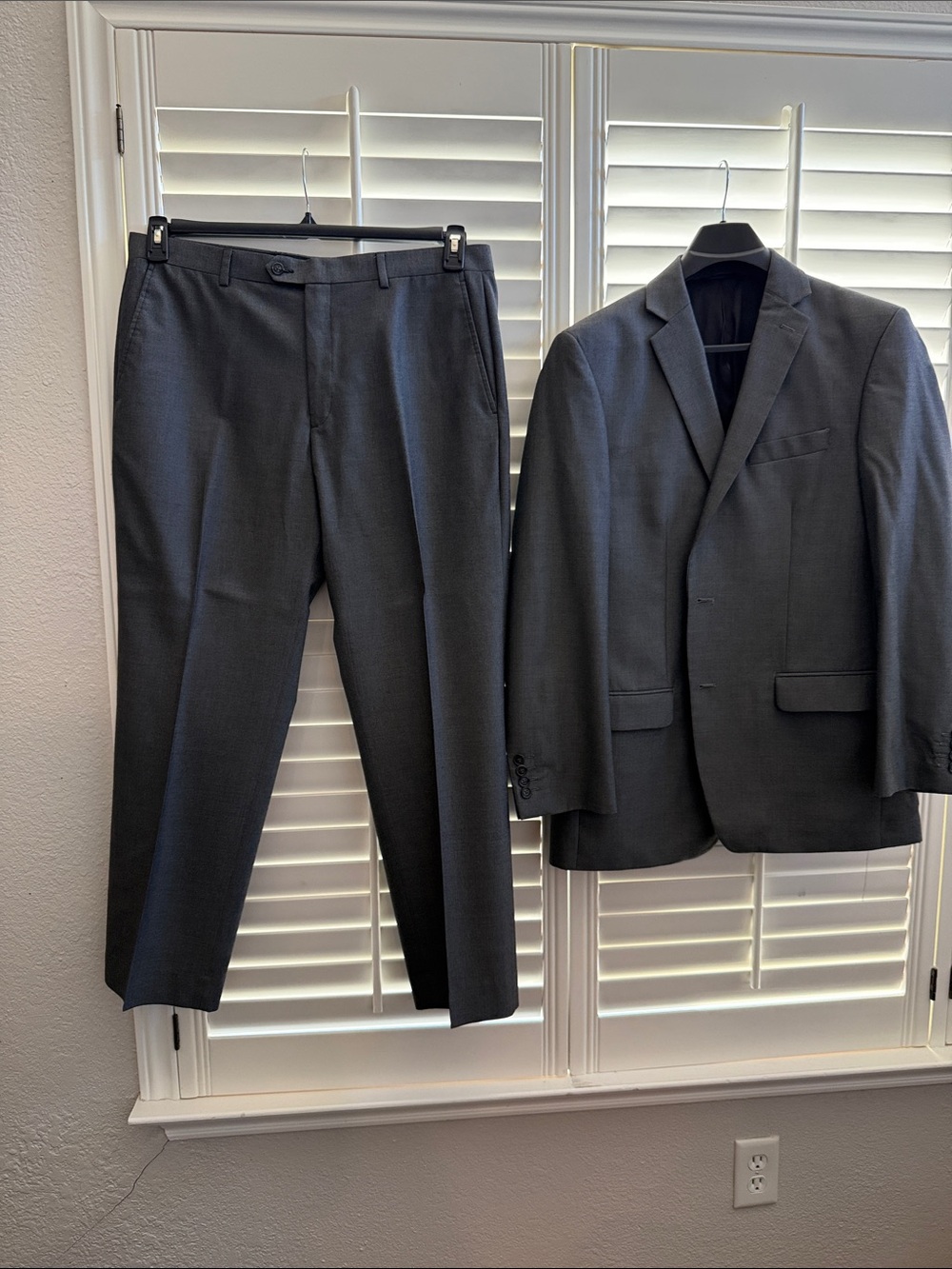 Apt. 9 Men's Dark Charcoal Two-Piece Suit